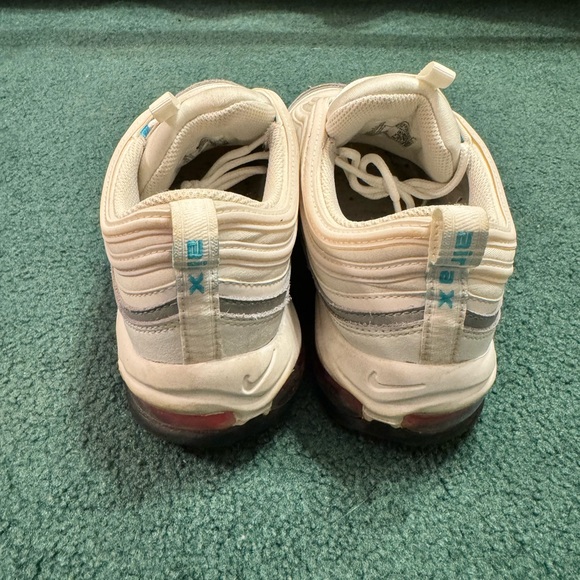 Womens Nike Air Max 97 Sneakers - Picture 3 of 4